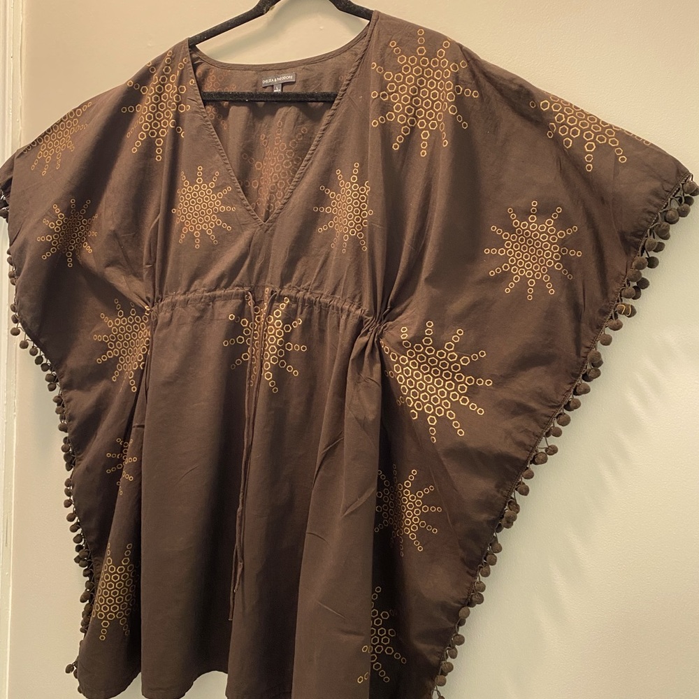 Brown cotton top with fringes on the ends